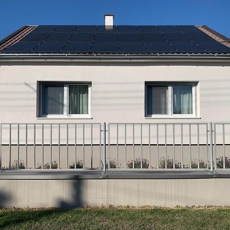 Otthon A Balatonon Vendeghaz Villa Keszthely Exteriör bild