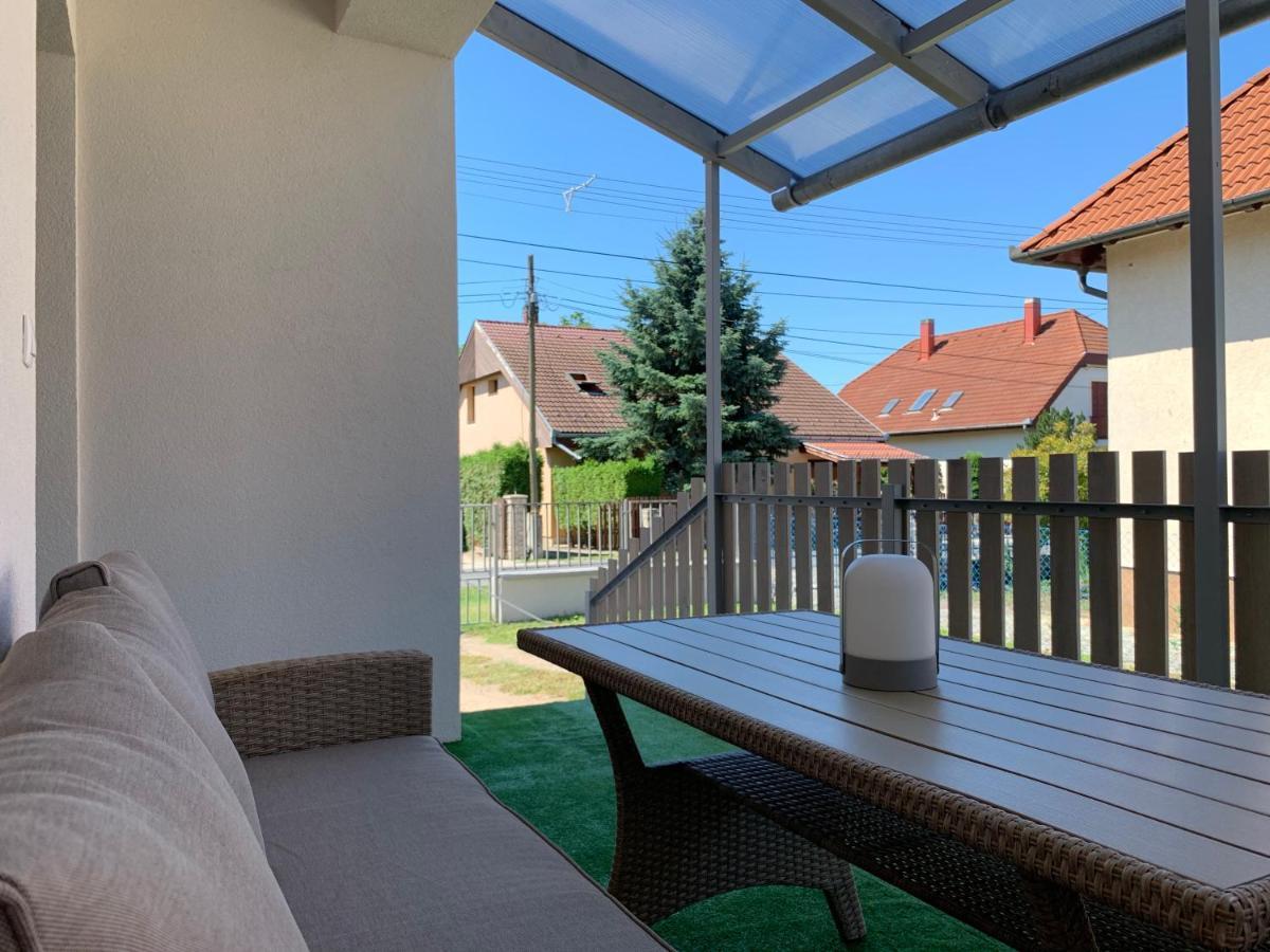 Otthon A Balatonon Vendeghaz Villa Keszthely Exteriör bild