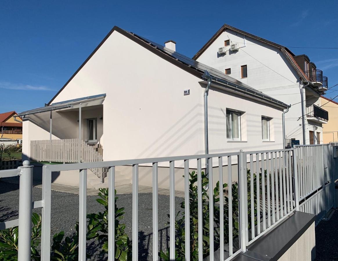 Otthon A Balatonon Vendeghaz Villa Keszthely Exteriör bild